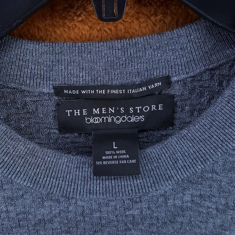 Bloomingdales Mens Sweater Large Grey Pullover Crew 100% Wool Textured Knit — image 4 of 8